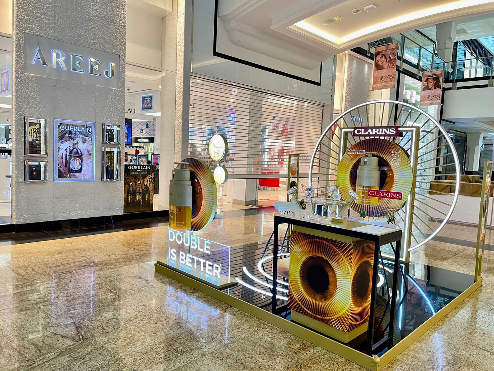 clarins pop up dubai mall retail display