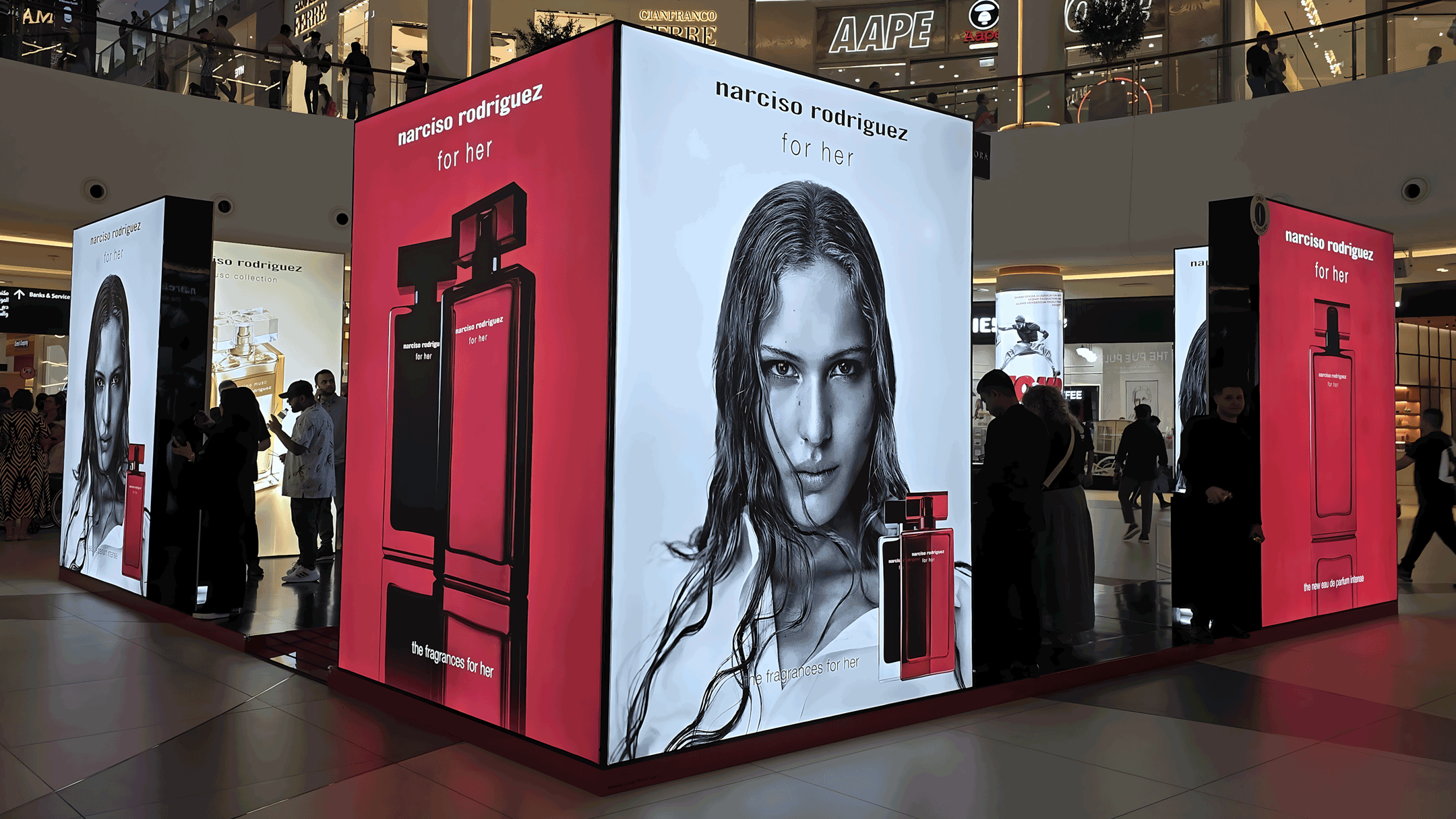narciso rodriguez podium pop up at dubai mall