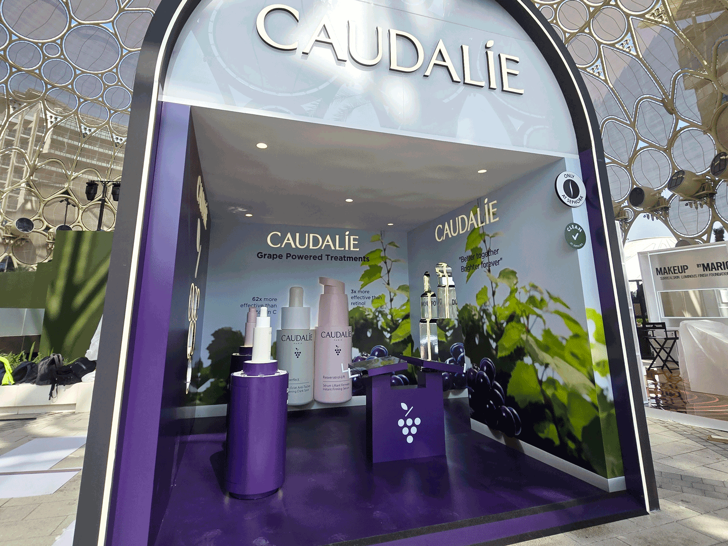 tph-sephoria caudalie kiosk