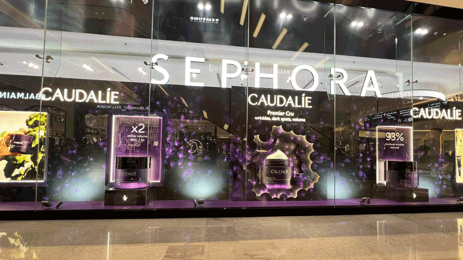 tph caudalie window display